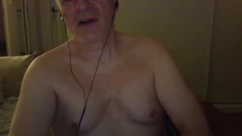 Snapshot of maturehotman chatting on 12.20.24 maturehotman online show from 12.20.24