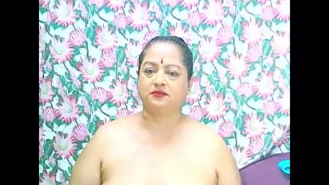 Snapshot of matureindian654u chatting on 06.17.26 matureindian654u online show from 06.17.26