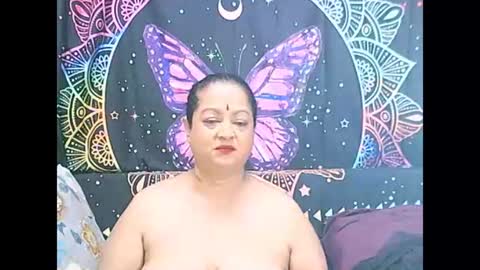 Snapshot of matureindian654u chatting on 07.13.26 matureindian654u online show from 07.13.26