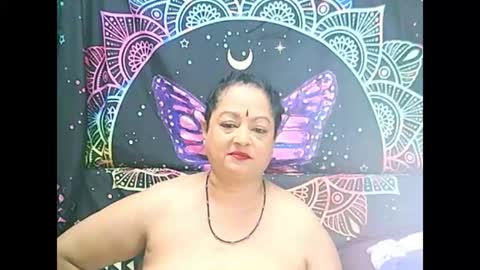 Snapshot of matureindian654u chatting on 08.05.26 matureindian654u online show from 08.05.26