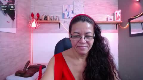 Snapshot of maturepure_ chatting on 09.29.25 maturepure_ online show from 09.29.25