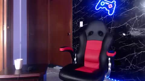 Matias online show from 01.08.25