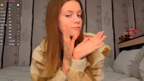 Snapshot of maurineneverman chatting on 02.06.26 Lucy online show from 02.06.26