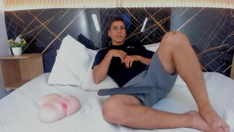 mauro_boy online show from 06.01.26
