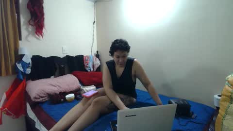 Snapshot of mauroluxandra chatting on 06.05.26 mauroluxandra online show from 06.05.26
