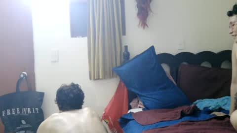 Snapshot of mauroluxandra chatting on 06.25.26 mauroluxandra online show from 06.25.26