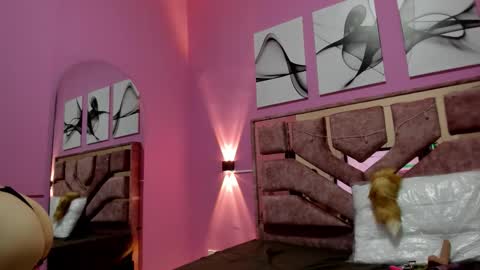 Snapshot of mavie_ivanova chatting on 10.29.25 mavie_ivanova online show from 10.29.25