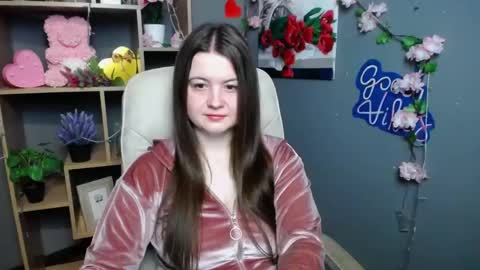Snapshot of mavkacute chatting on 05.25.26 MavkaCute online show from 05.25.26