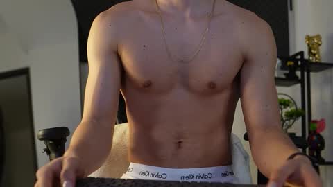 Snapshot of max_cortes1_ chatting on 10.10.25 60 OFF ON MY OF ONLY FOR TODAY online show from 10.10.25