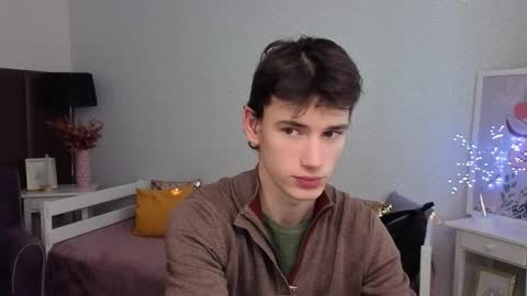 Max online show from 12.18.25