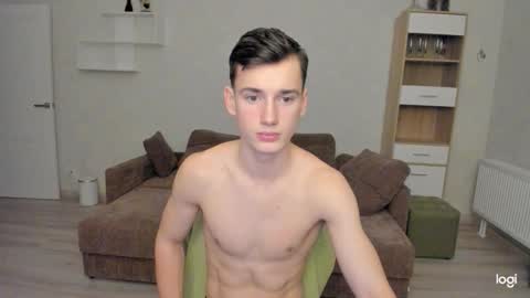 Snapshot of max_foks_ chatting on 02.25.26 max_foks_ online show from 02.25.26