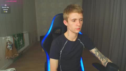 Snapshot of max_gen chatting on 01.13.25 Max Gen with tats 24years  And Ethan without tats 20 years online show from 01.13.25