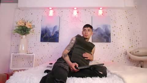 Snapshot of max_hader chatting on 02.01.26 Max online show from 02.01.26