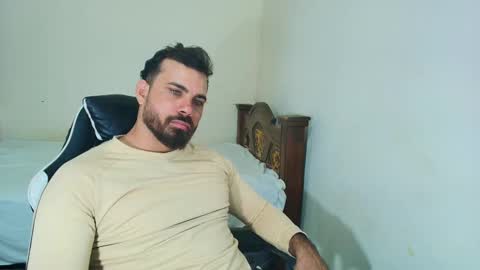 max_love25 online show from 10.10.25