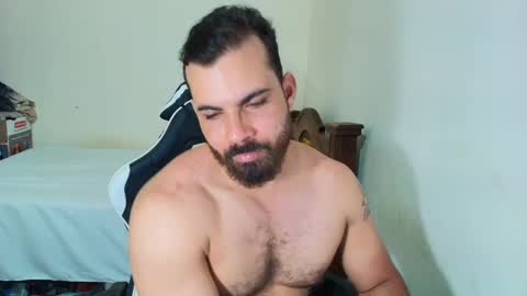 max_love25 online show from 10.15.25