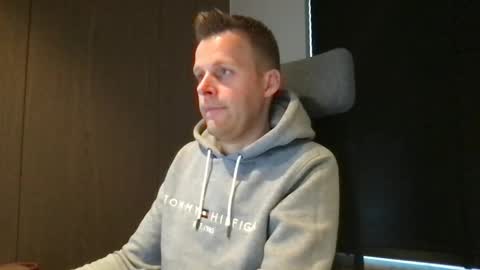 Max take off clothes online show from 01.28.25