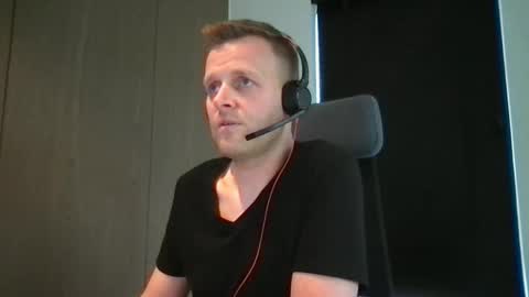 Max take off clothes online show from 02.27.25