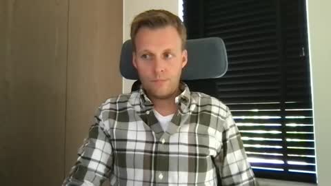 Max take off clothes online show from 09.29.25