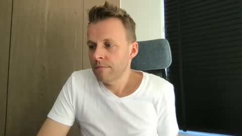 Max take off clothes online show from 03.09.26