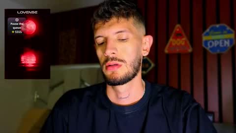 Max Taylor online show from 12.17.25