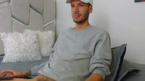 Max Taylor online show from 04.14.26