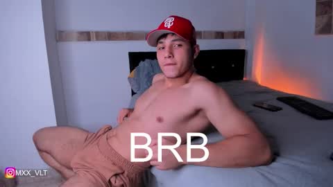 Snapshot of max_valiant1 chatting on 10.27.25 max_valiant1 online show from 10.27.25