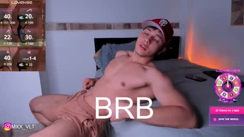 Snapshot of max_valiant1 chatting on 11.22.25 max_valiant1 online show from 11.22.25