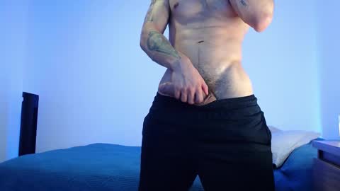 max_xl_ online show from 10.20.25