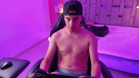 Maximiliano online show from 11.18.25