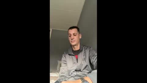 Snapshot of maxbose666 chatting on 12.23.24 Max online show from 12.23.24