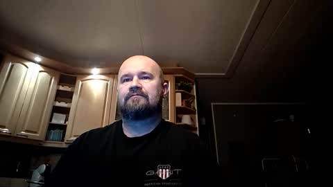 Snapshot of maxhunter chatting on 10.08.25 maxhunter online show from 10.08.25