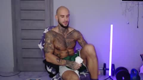 Maximus Fox online show from 11.10.25