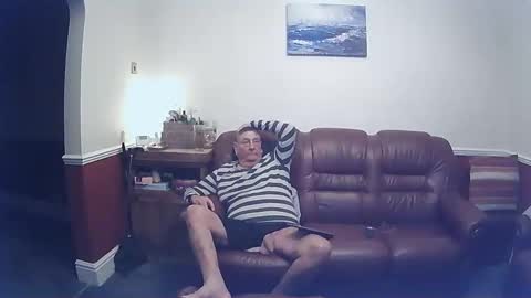 Snapshot of maxi_johnes chatting on 02.01.25 MAX online show from 02.01.25