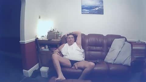 Snapshot of maxi_johnes chatting on 02.13.25 MAX online show from 02.13.25