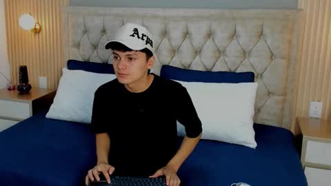 --  -- online show from 01.11.26