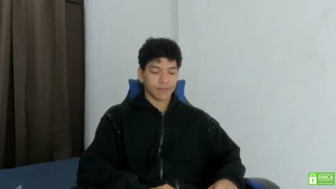 Snapshot of maximiliano_kh4lil chatting on 06.12.26 Maximiliano online show from 06.12.26