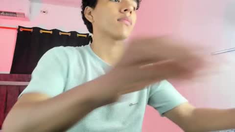 Maximiliano online show from 11.23.25