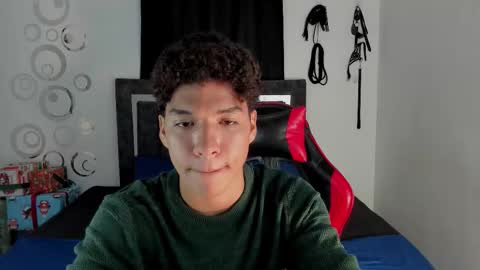 Snapshot of maximiliano_khalil chatting on 01.12.26 Maximiliano online show from 01.12.26