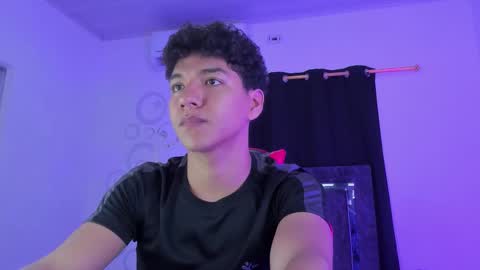 Snapshot of maximiliano_khalil chatting on 02.27.26 Maximiliano online show from 02.27.26