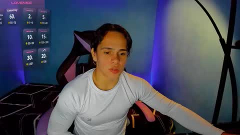 maximiliano_scoott_ online show from 10.03.25