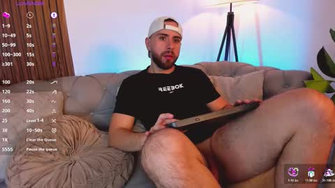 Snapshot of maximo_wolf1 chatting on 02.26.26 Maximo Wolf online show from 02.26.26