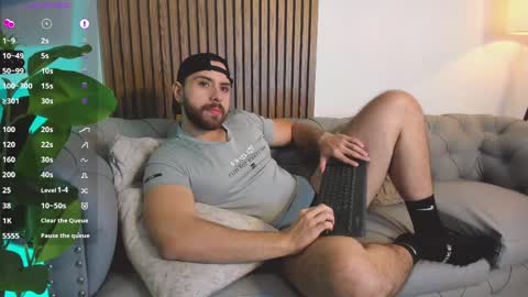 Maximo Wolf online show from 04.06.26