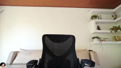 Snapshot of maximohoot chatting on 03.02.26 Sebastian online show from 03.02.26