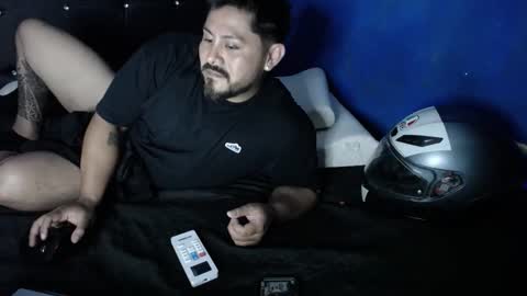 maximohot03 online show from 09.14.25