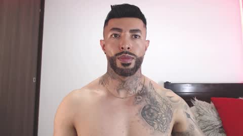 Independent Model online show from 03.15.26