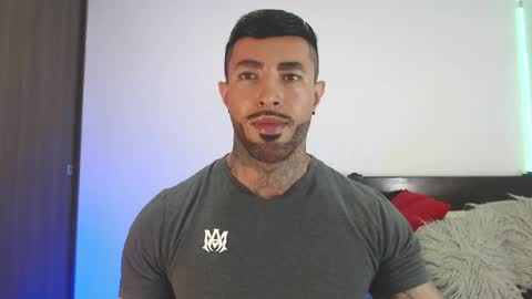 Independent Model online show from 04.18.26