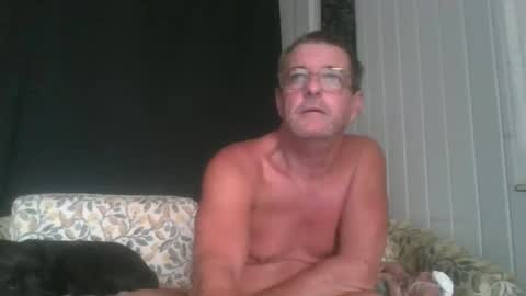 Snapshot of maximus_oreally chatting on 12.31.24 Max online show from 12.31.24