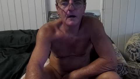 Snapshot of maximus_oreally chatting on 01.05.25 Max online show from 01.05.25