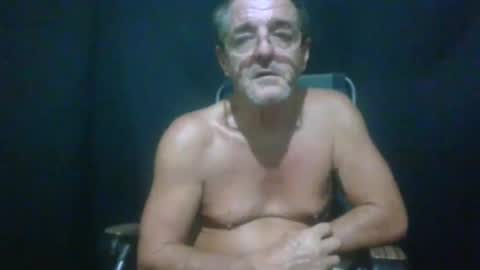 Snapshot of maximus_oreally chatting on 01.17.25 Max online show from 01.17.25