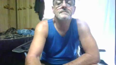 Snapshot of maximus_oreally chatting on 02.27.25 Max online show from 02.27.25